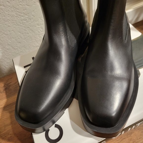 Givenchy Squared Chelsea Ankle Boots NEW 39 Narrow - Picture 7 of 14